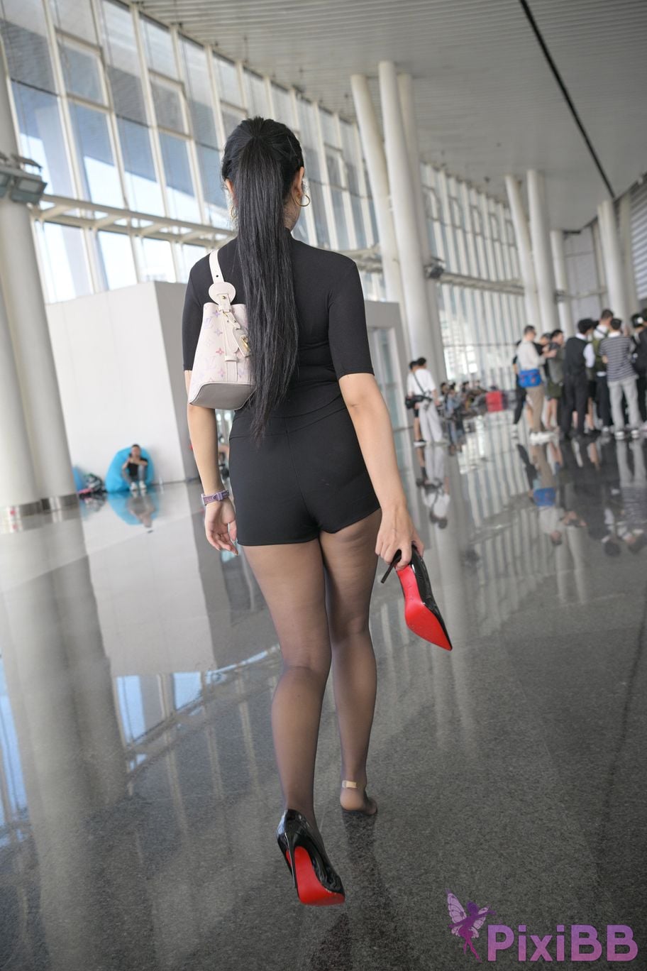 Featured Street Photography Works No.5651 Black stockings with fragrance PixiBB.COM 074