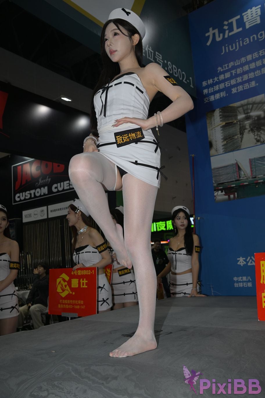 Featured Street Photography Works No.5655 Cute girl with white silk stockings PixiBB.COM 031