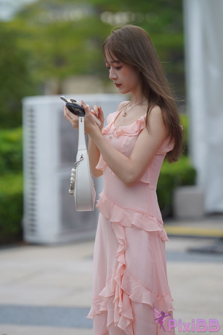Featured Street Photography Works No.5659 Pink gauze skirt PixiBB.COM 002