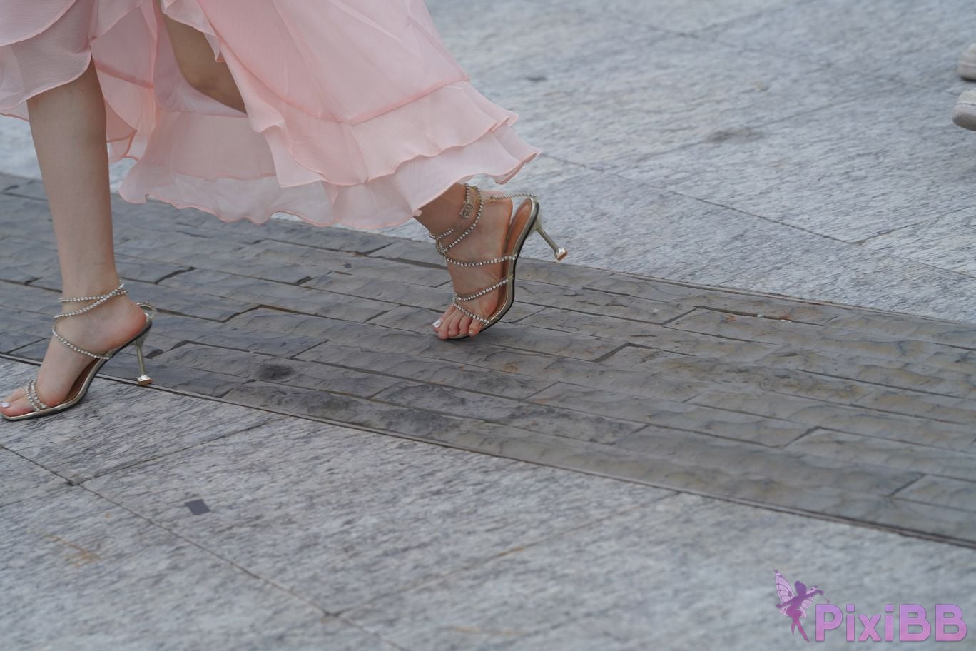 Featured Street Photography Works No.5659 Pink gauze skirt PixiBB.COM 029