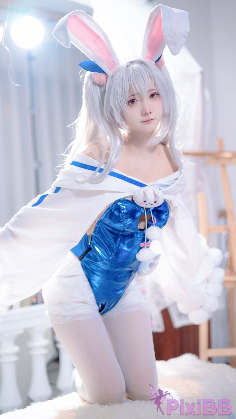 Cosplayer Do you like Airi azur lane Lafite rabbit PixiBB.COM 010