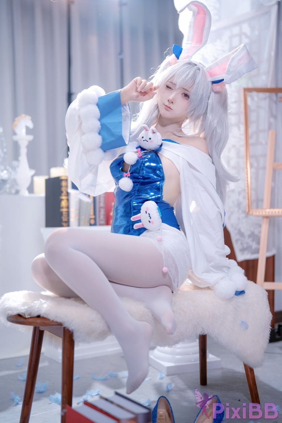 Cosplayer Do you like Airi azur lane Lafite rabbit PixiBB.COM 013