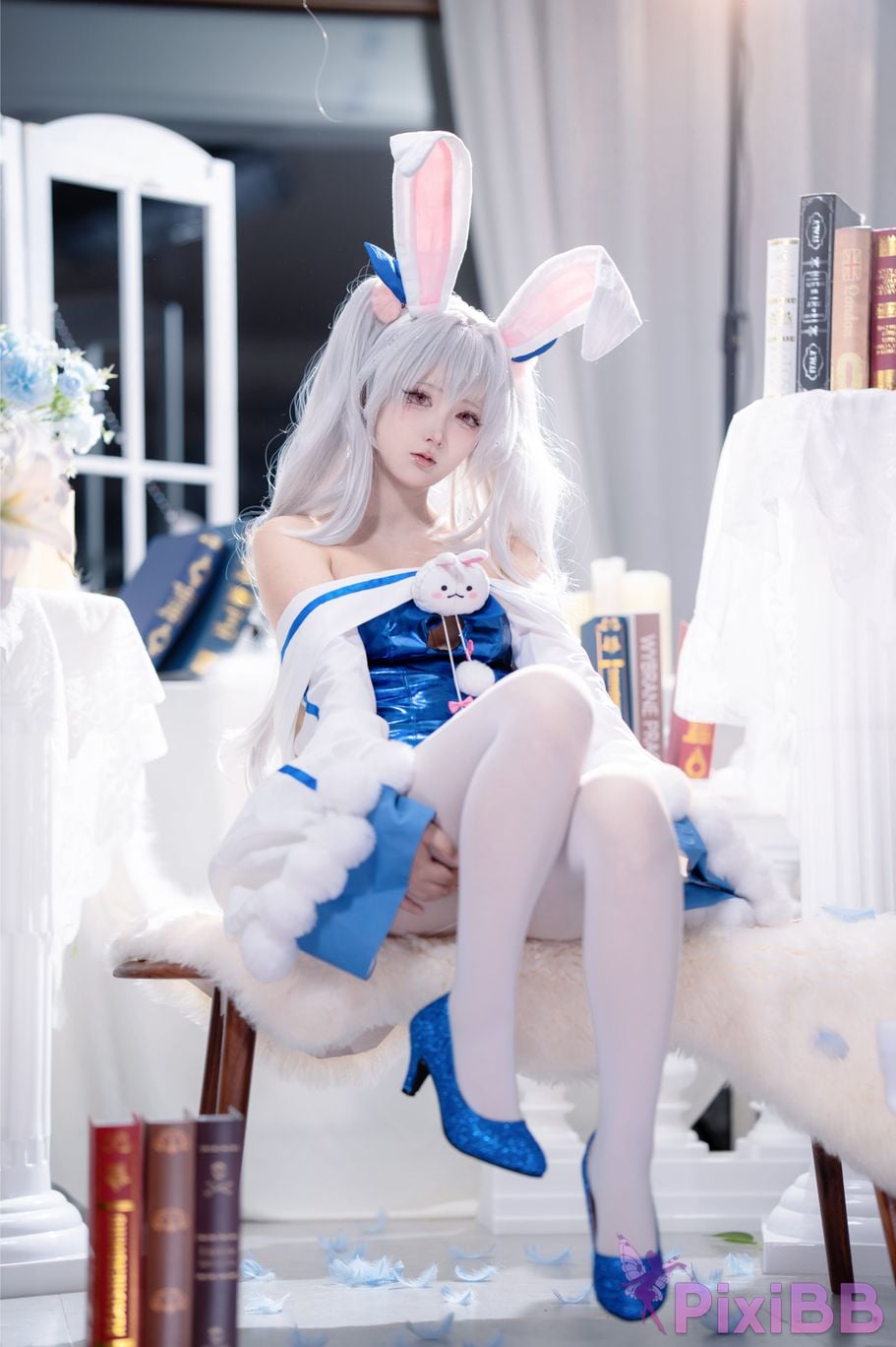 Cosplayer Do you like Airi azur lane Lafite rabbit PixiBB.COM 022