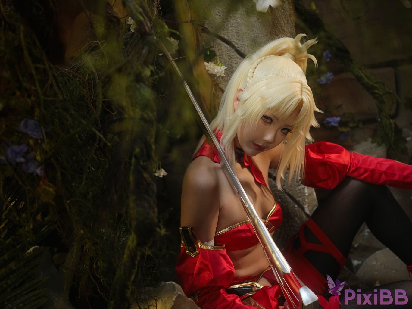Cosplayer Huli raccoon Mordred PixiBB.COM 006