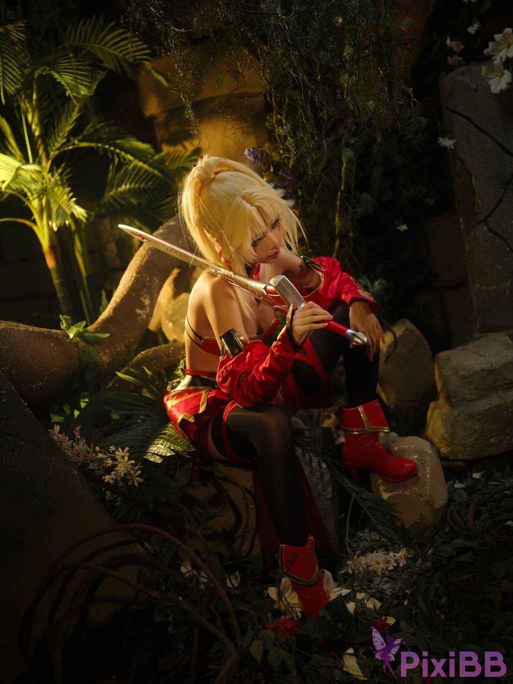 Cosplayer Huli raccoon Mordred PixiBB.COM 019