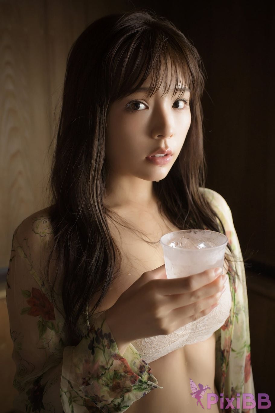 Japanese Idol Natsuki Kawamura FRIDAY digital photo book The body I want to embrace Vol.2 PixiBB.COM 047