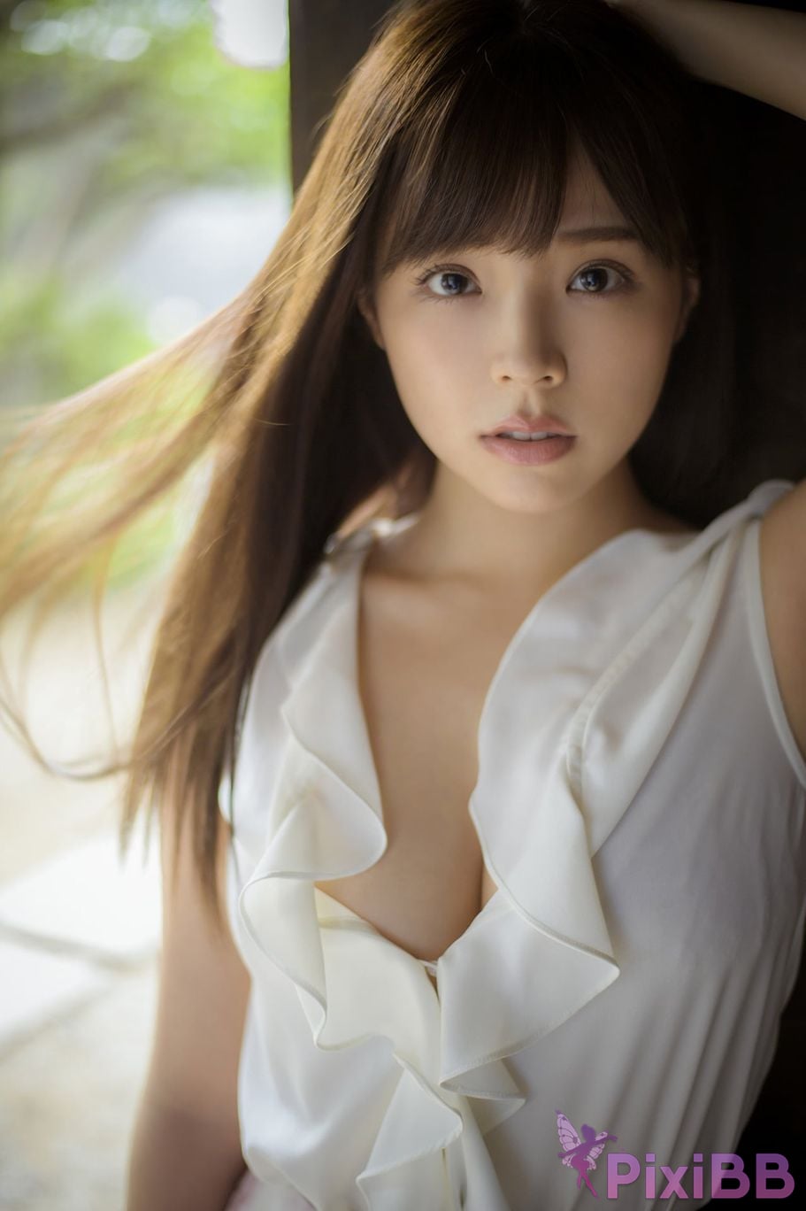 Japanese Idol Natsuki Kawamura FRIDAY digital photo book The body I want to embrace Vol.1 PixiBB.COM 002