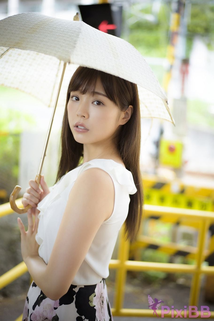 Japanese Idol Natsuki Kawamura FRIDAY digital photo book The body I want to embrace Vol.1 PixiBB.COM 003