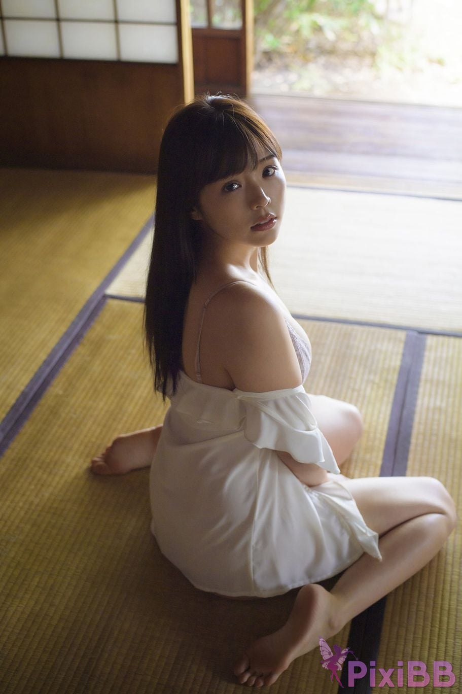 Japanese Idol Natsuki Kawamura FRIDAY digital photo book The body I want to embrace Vol.1 PixiBB.COM 030