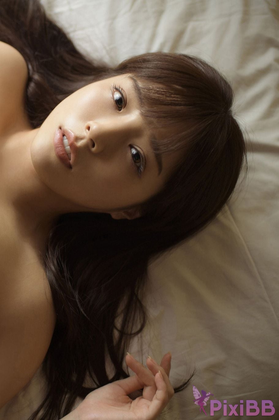 Japanese Idol Natsuki Kawamura FRIDAY digital photo book The body I want to embrace Vol.1 PixiBB.COM 079