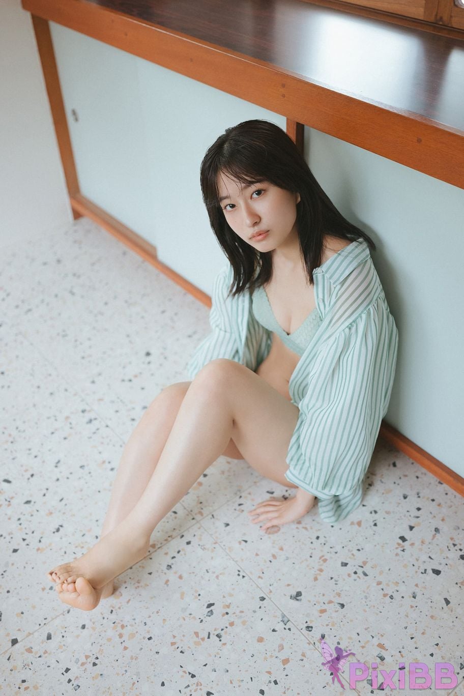 Japanese Idol Rina Saito FLASH digital photo book Clear PixiBB.COM 014