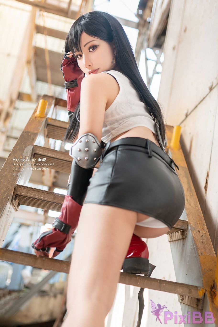 HATifaLockhart PixiBB.COM 25