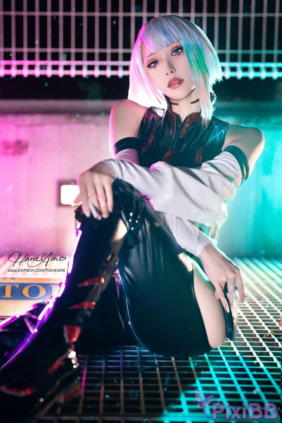 HALucy PixiBB.COM 22