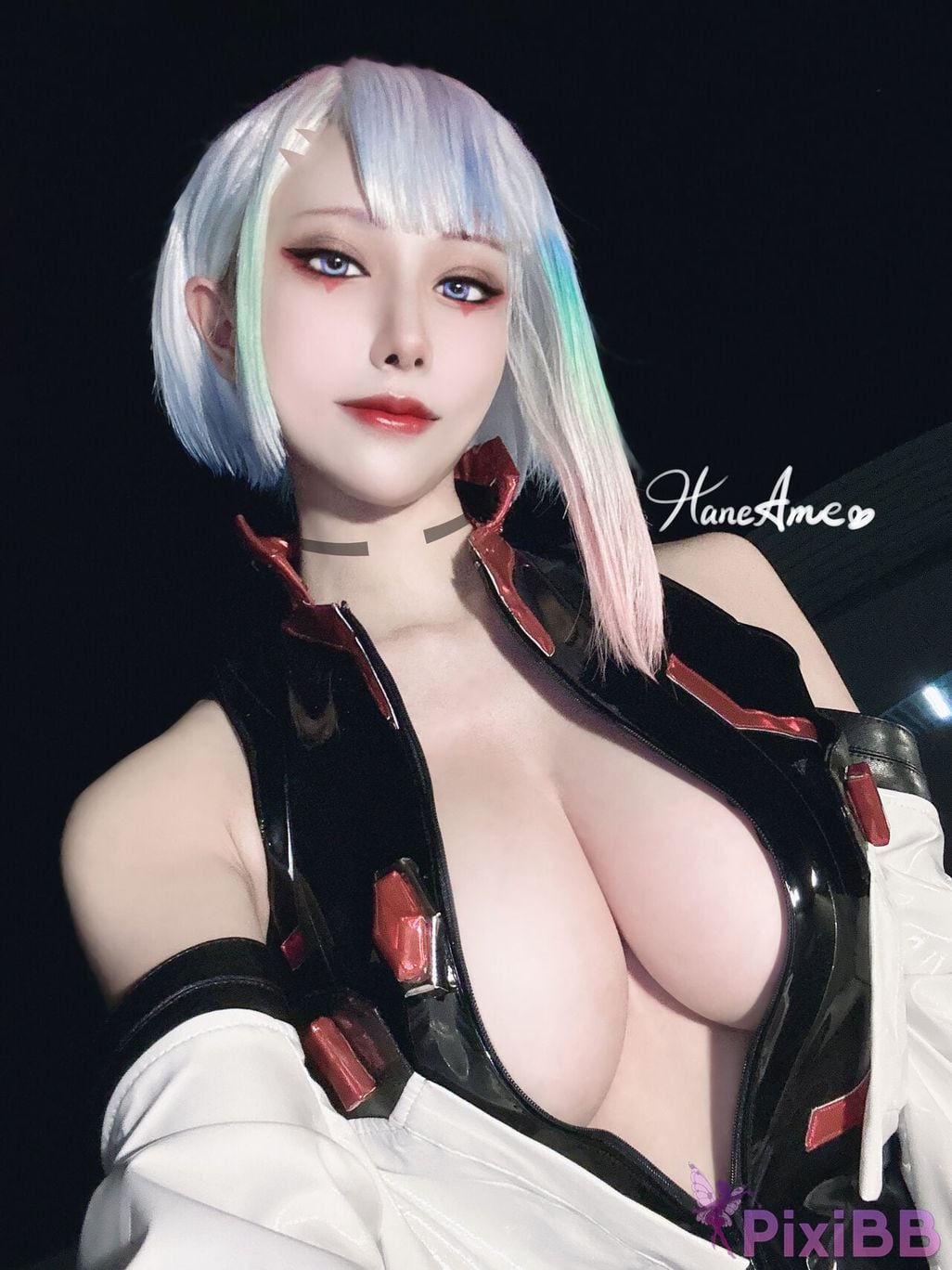 HALucy PixiBB.COM 8