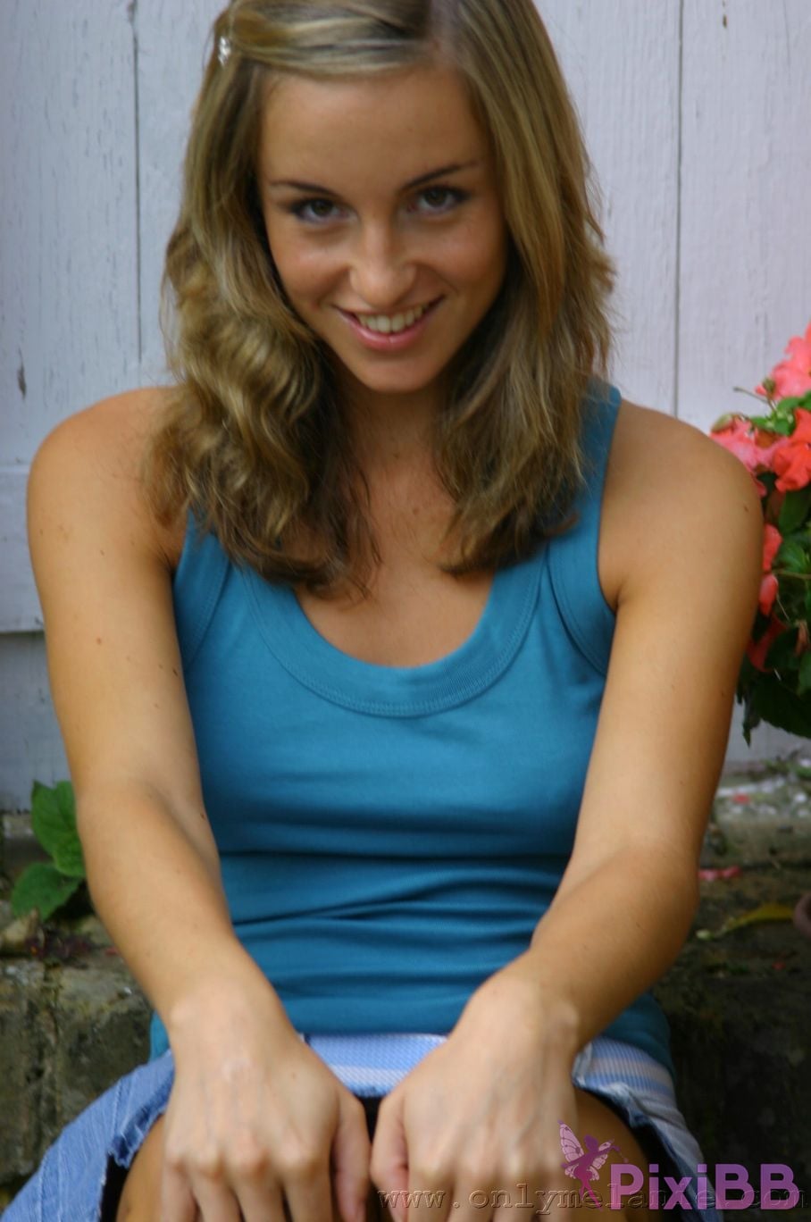 onlymelanie onlymelanie 107 053 PixiBB.COM