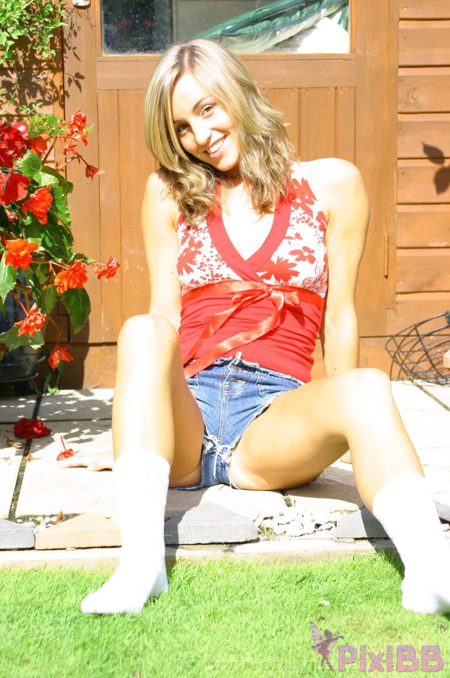 onlymelanie onlymelanie 104 037 PixiBB.COM
