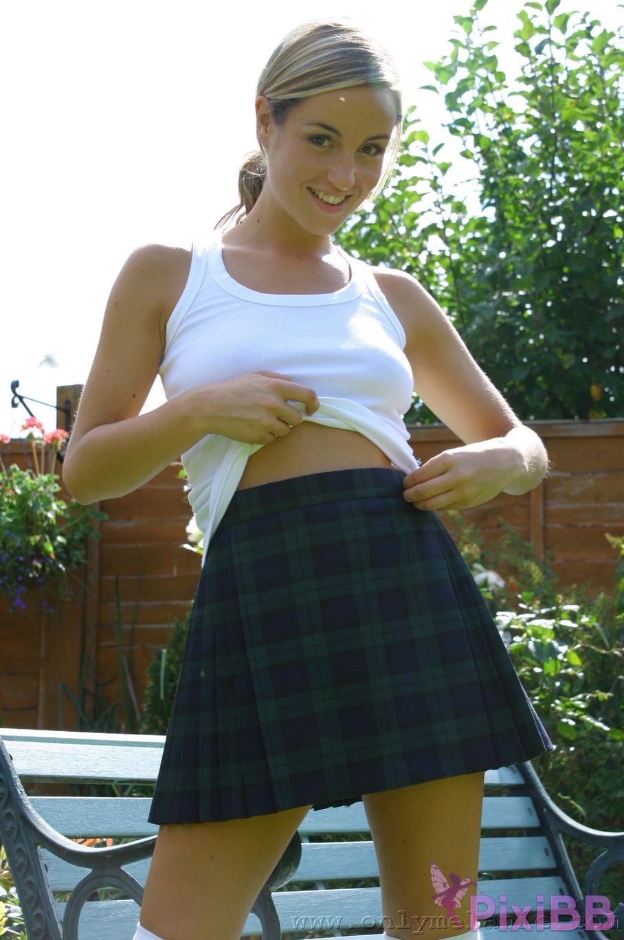 onlymelanie onlymelanie 105 039 PixiBB.COM