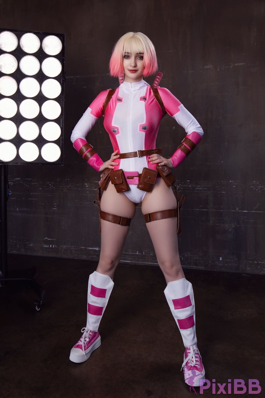 Hologana Gwenpool PixiBB.COM 11
