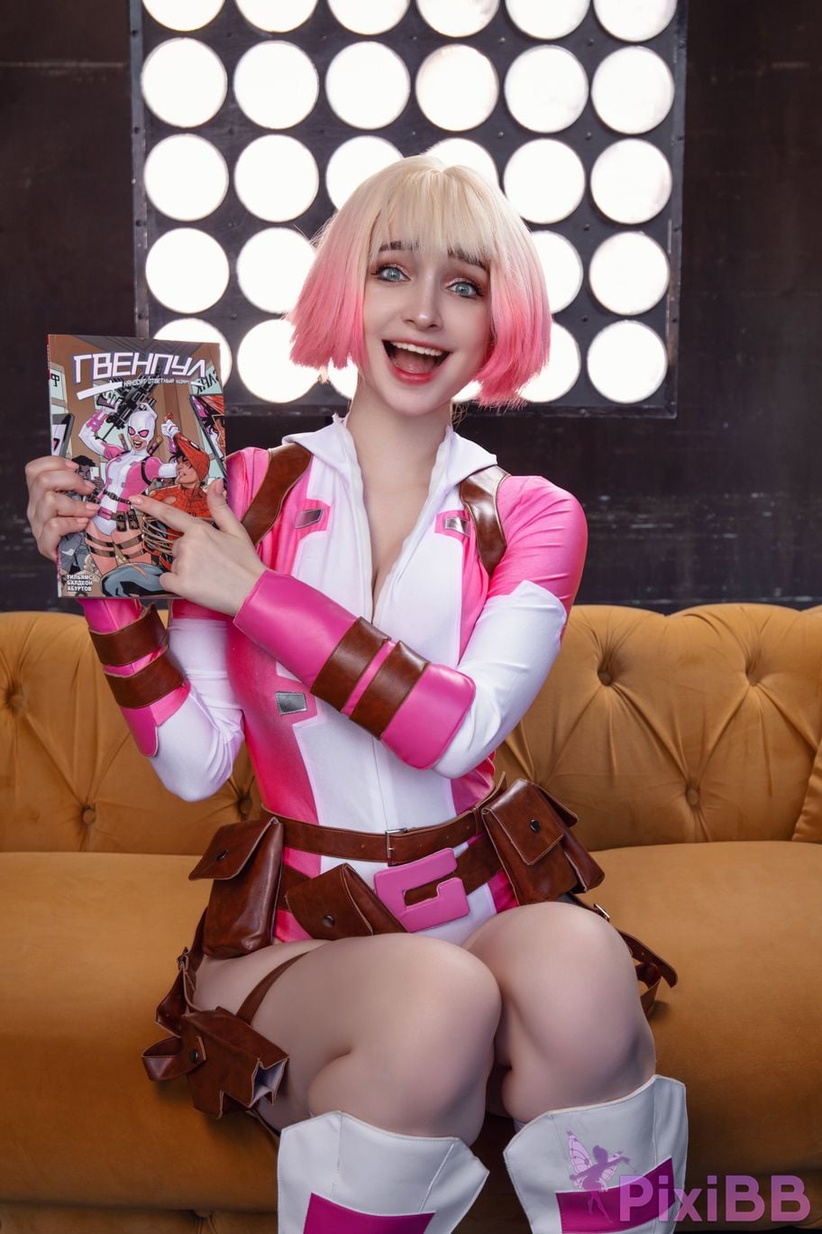 Hologana Gwenpool PixiBB.COM 3