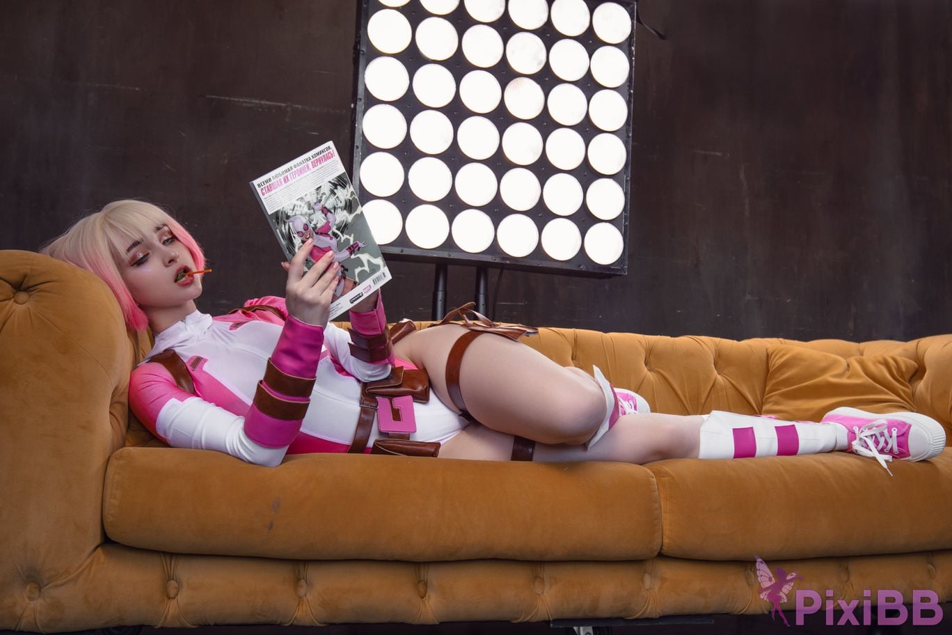 Hologana Gwenpool PixiBB.COM 31