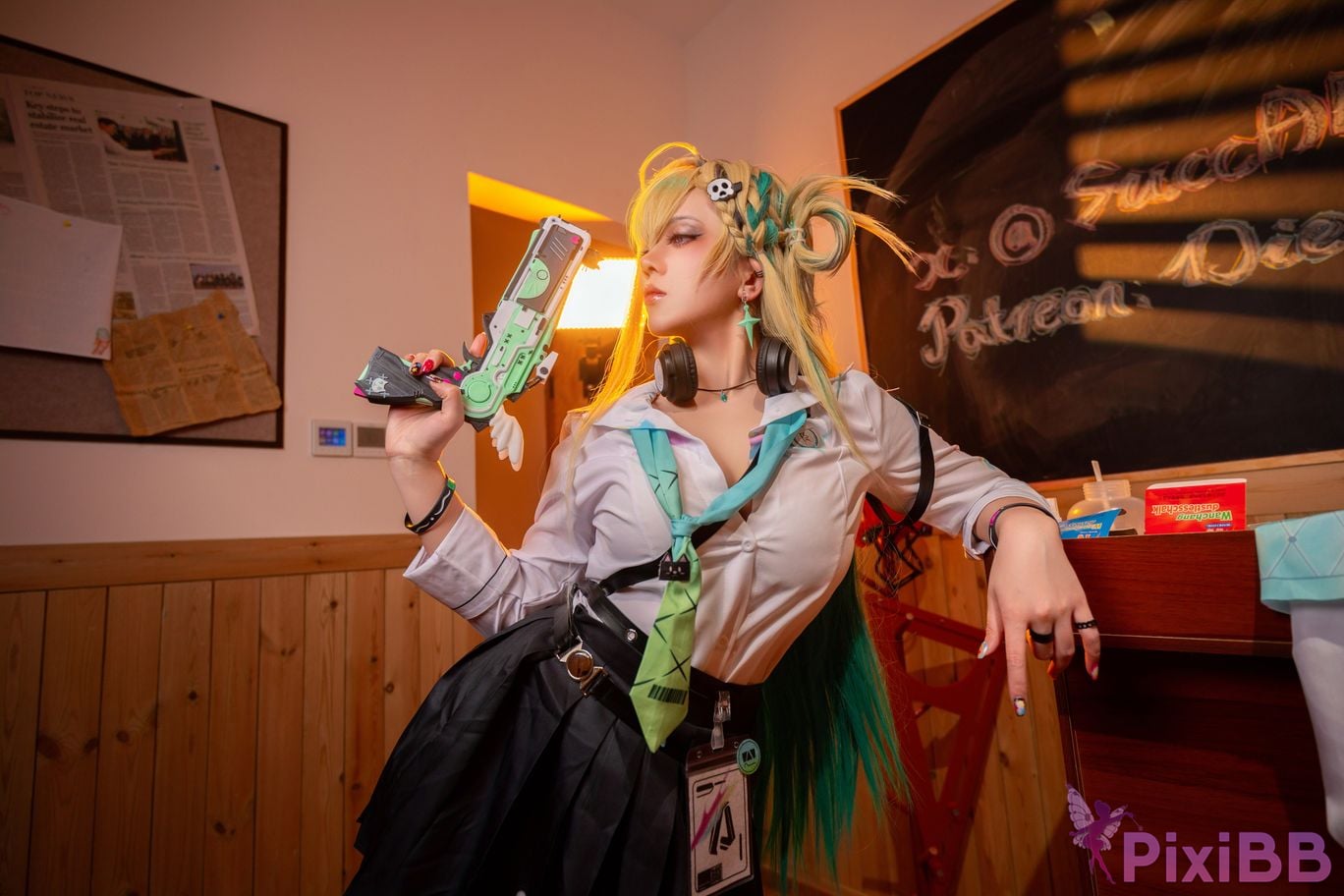 Cosplayer jiao rou ji Walk u re Ming Chao Linnae PixiBB.COM 002