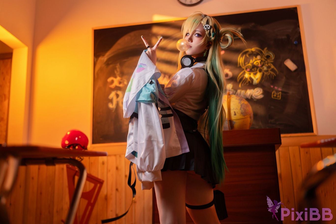 Cosplayer jiao rou ji Walk u re Ming Chao Linnae PixiBB.COM 003