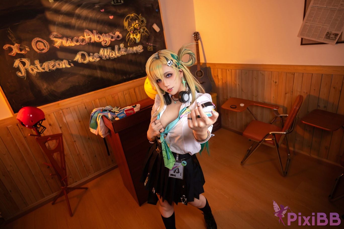 Cosplayer jiao rou ji Walk u re Ming Chao Linnae PixiBB.COM 008