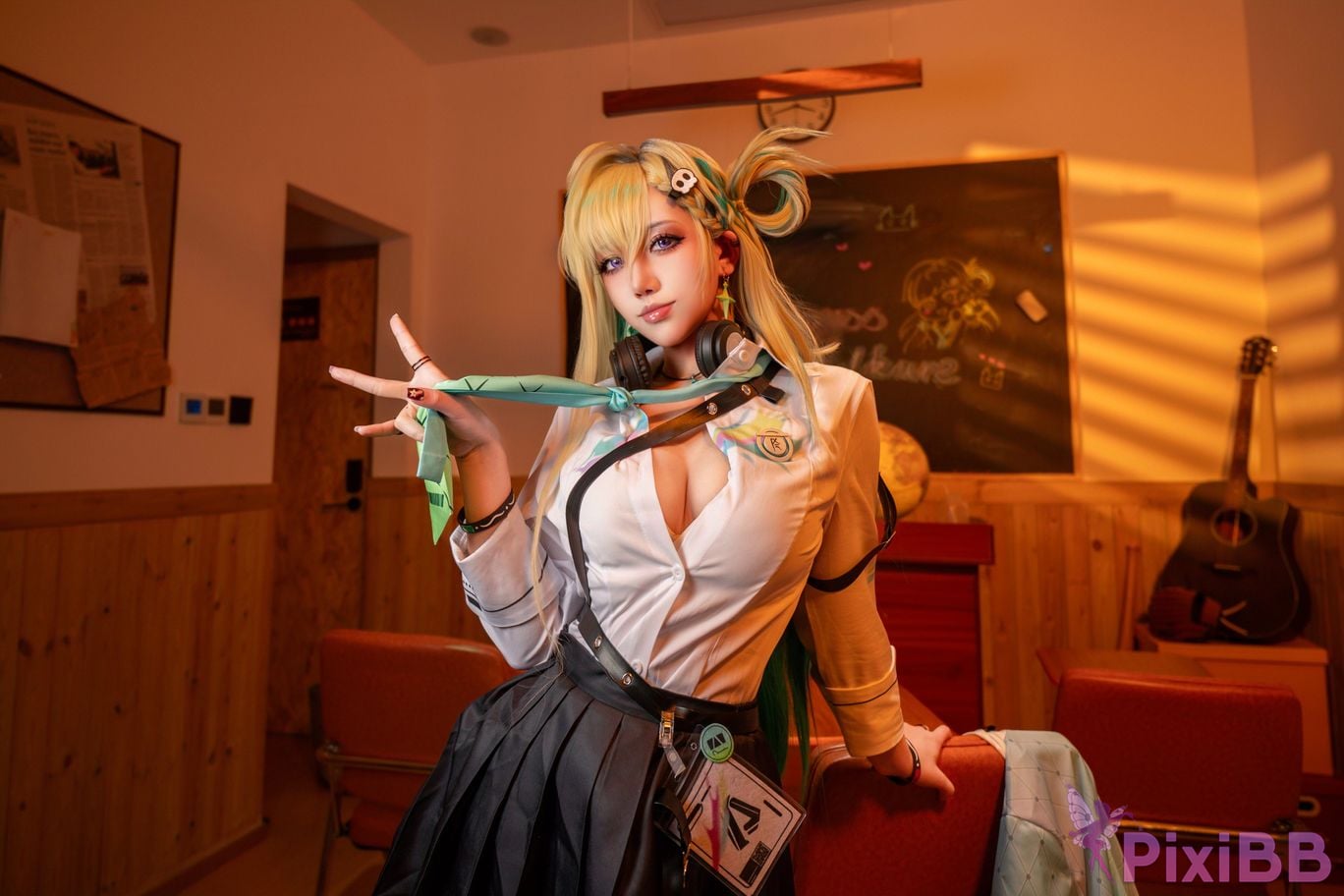 Cosplayer jiao rou ji Walk u re Ming Chao Linnae PixiBB.COM 009