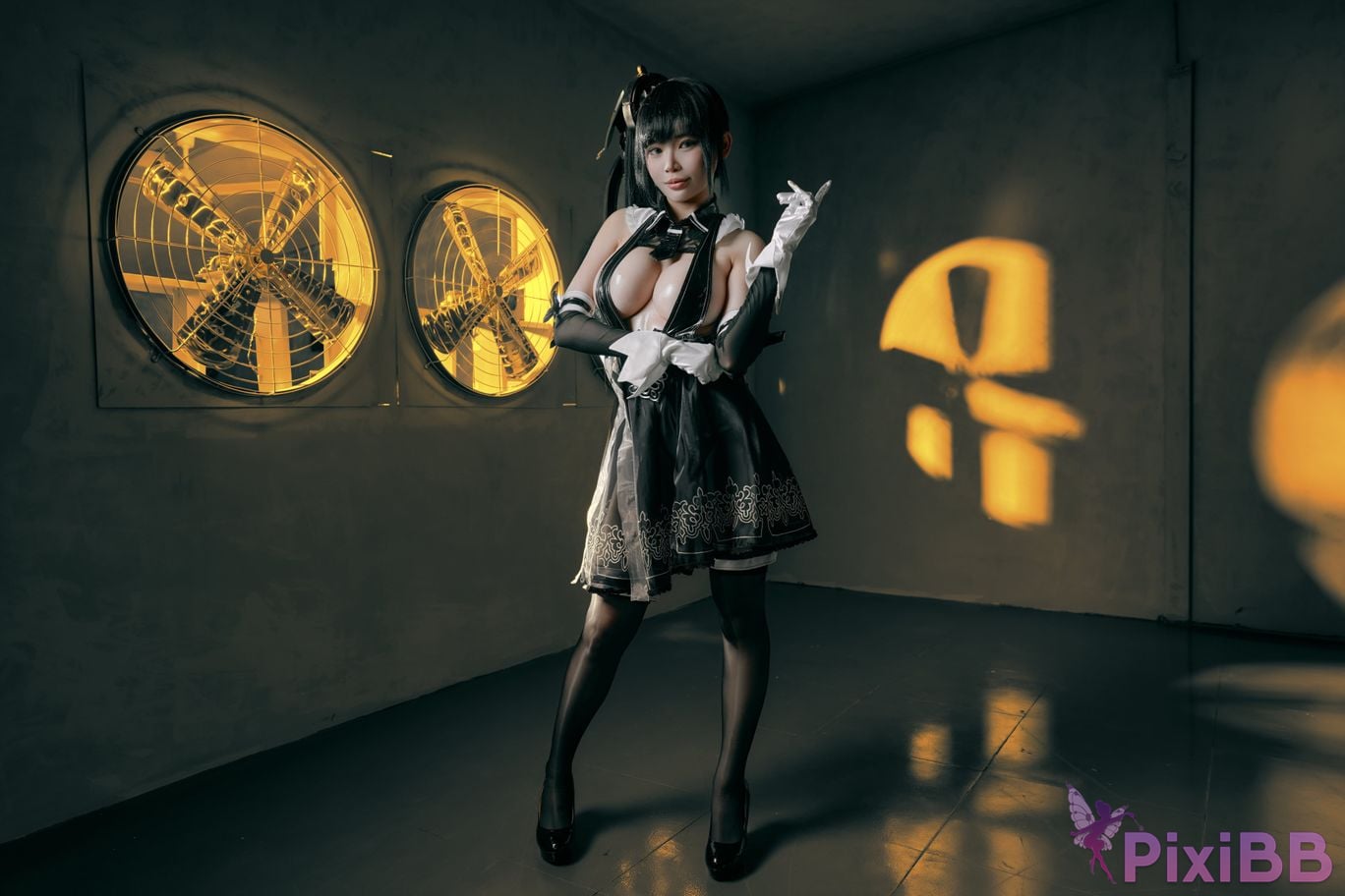 Cosplayer ZinieQ Eve PixiBB.COM 001