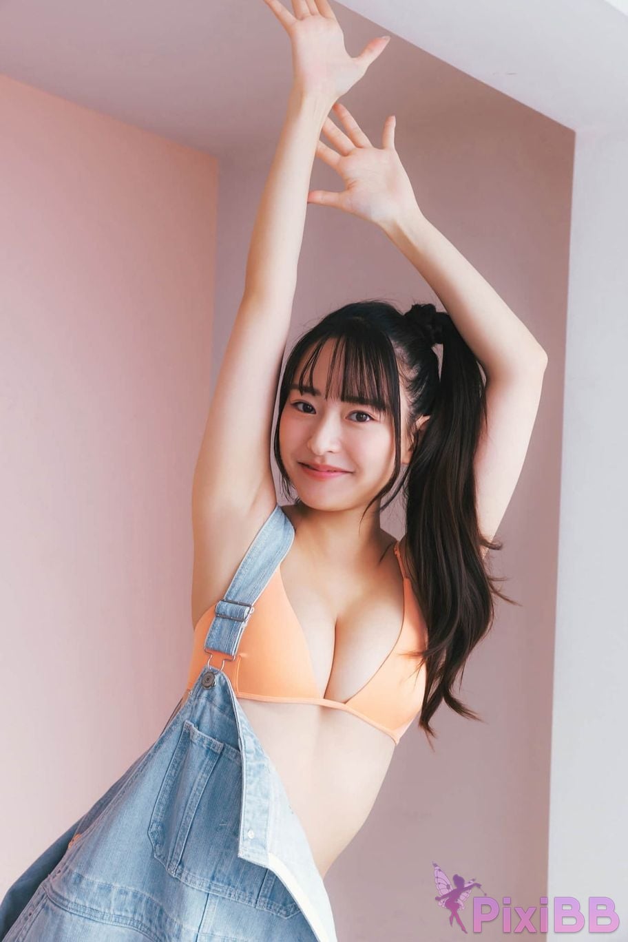 Japanese Idol Kanami Takasaki A bright premonition Young Champion Digigra PixiBB.COM 009