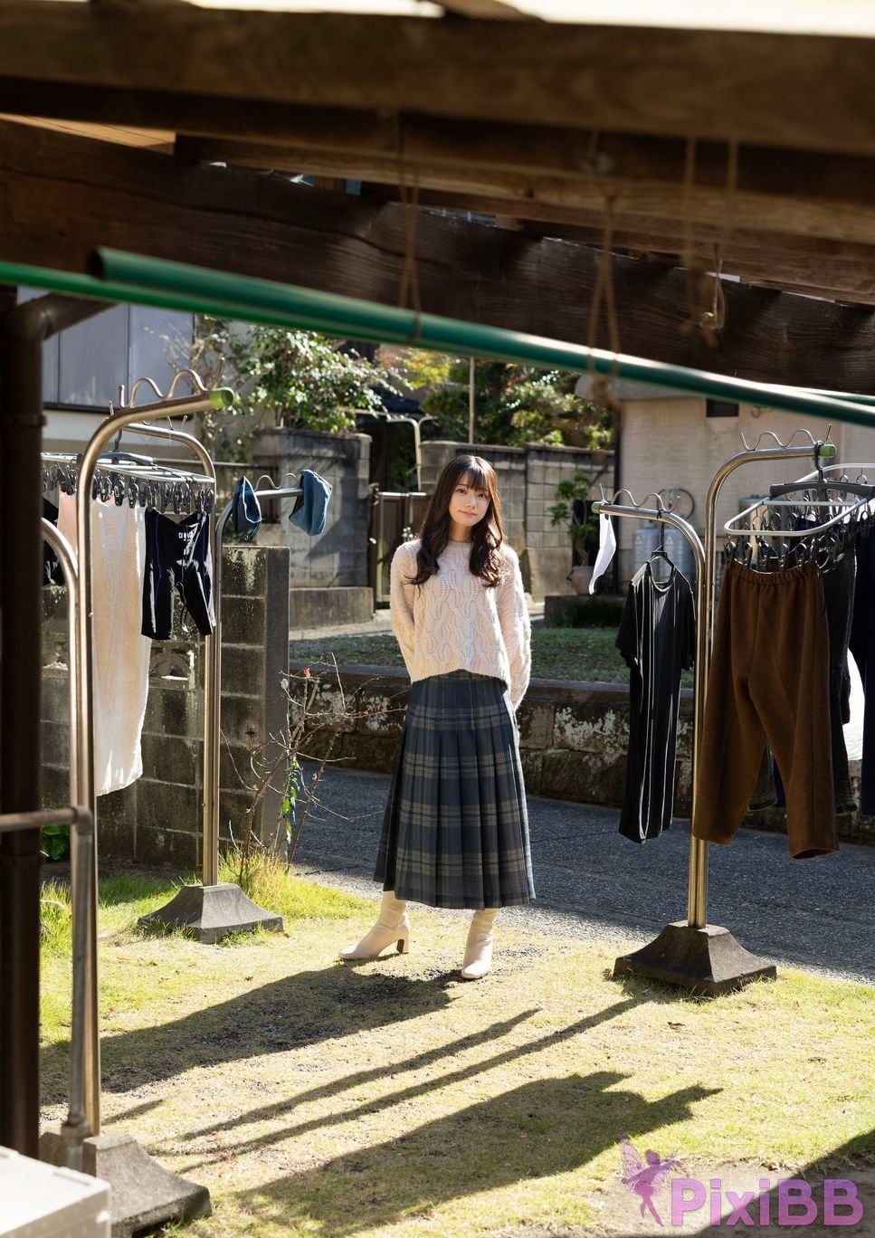 Japanese Idol Miyashita Rena The Fate of Fake Love PixiBB.COM 056