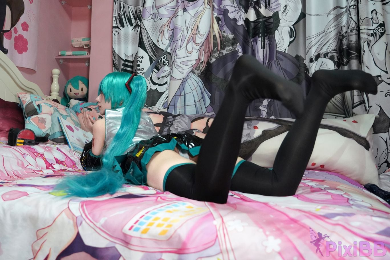Coser Jiao rou ji Walkure Miku PixiBB.COM 001