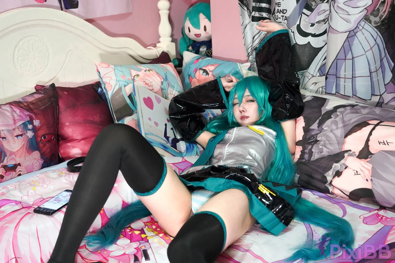 Coser Jiao rou ji Walkure Miku PixiBB.COM 040