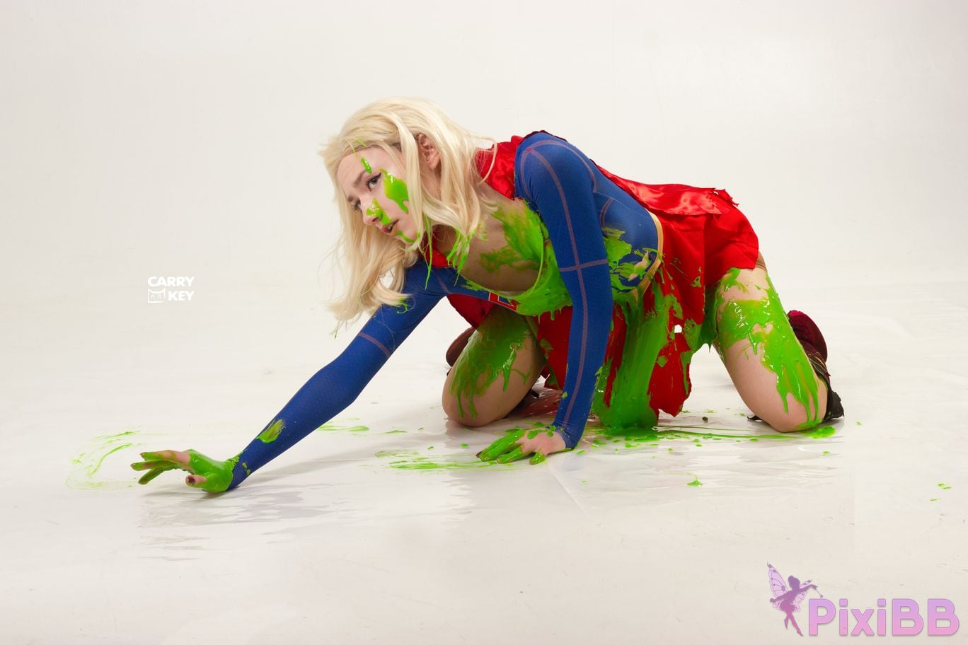 CarryKey Supergirl PixiBB.COM 41