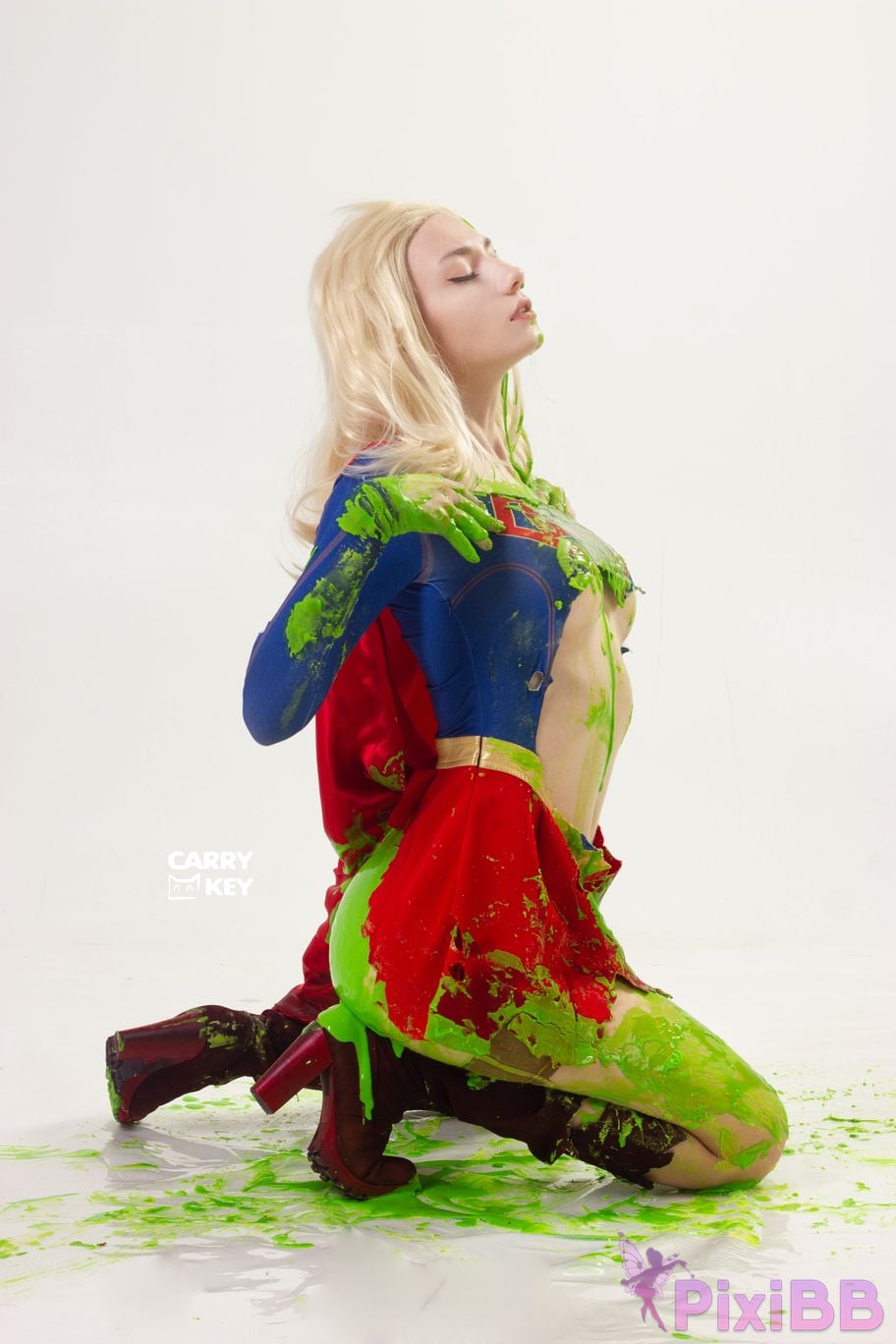 CarryKey Supergirl PixiBB.COM 48