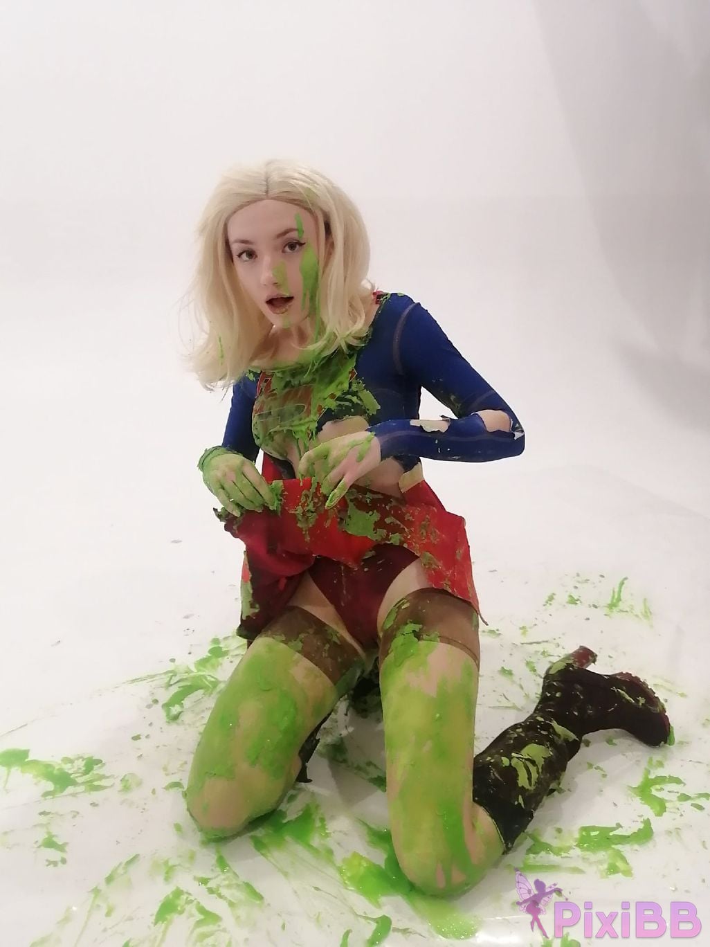 CarryKey Supergirl PixiBB.COM 6