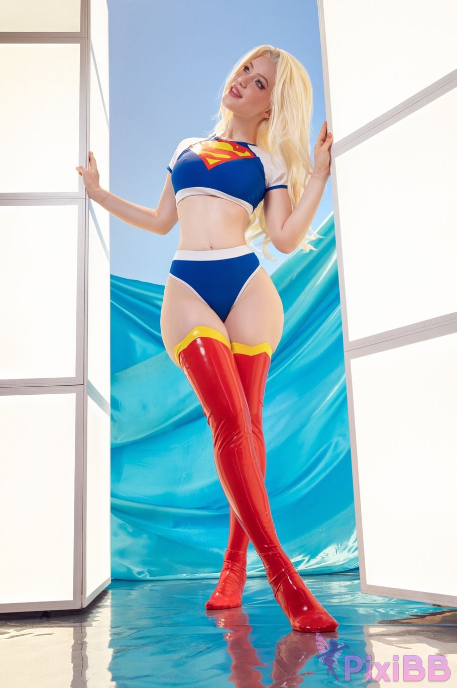 Lada Lyumos Supergirl PixiBB.COM 13