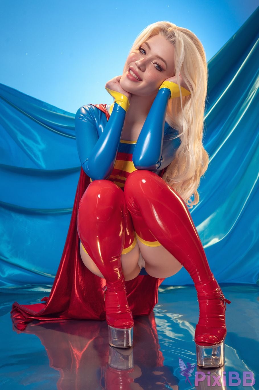 Lada Lyumos Supergirl PixiBB.COM 22