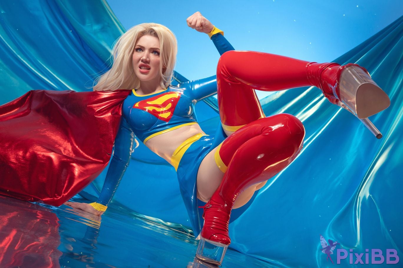 Lada Lyumos Supergirl PixiBB.COM 39
