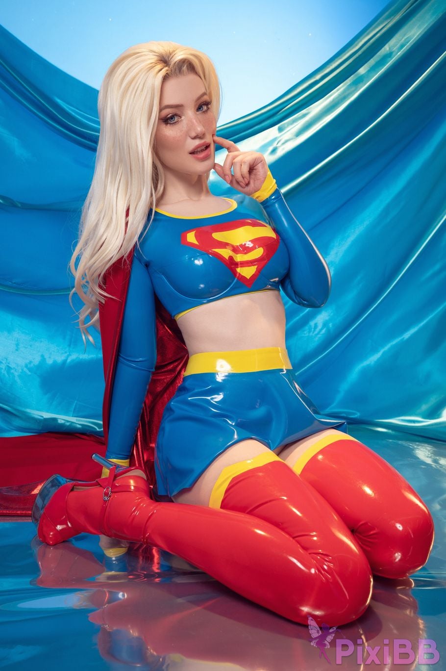 Lada Lyumos Supergirl PixiBB.COM 41