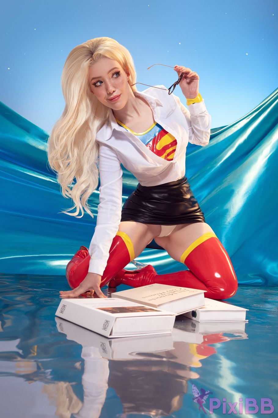 Lada Lyumos Supergirl PixiBB.COM 8