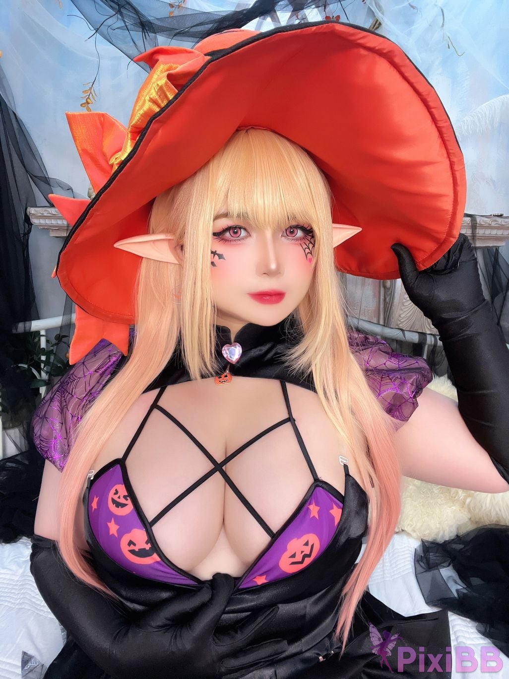 Uy Uy Witch Marin PixiBB.COM 15