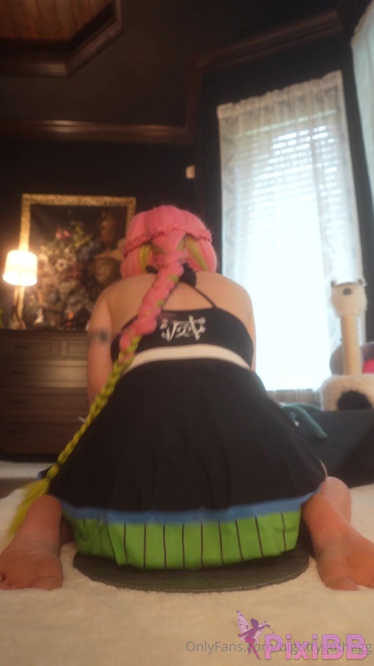 BigTittyGothEgg Mitsuri Kanroji PixiBB.COM 010