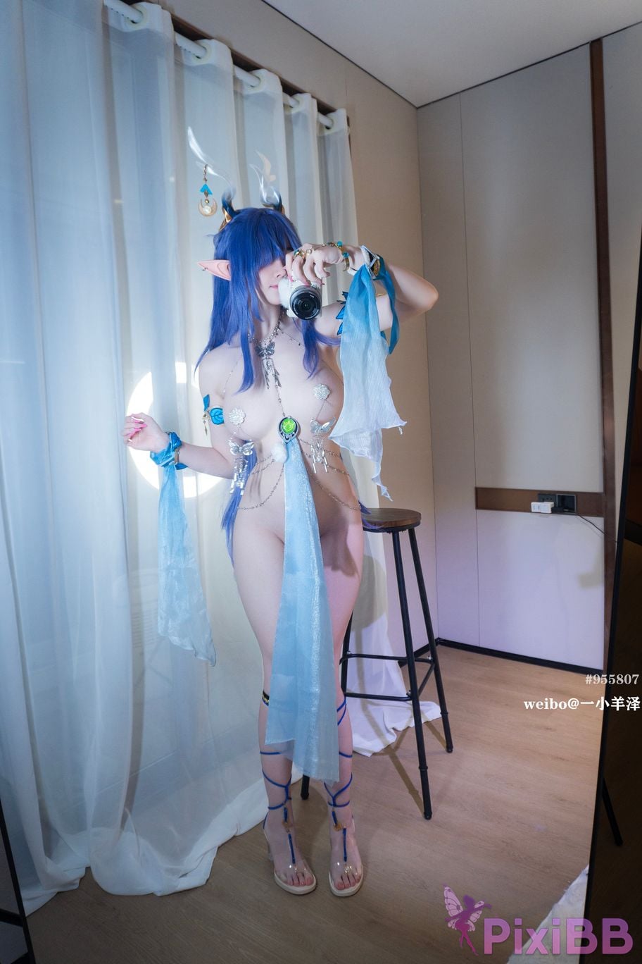 Cosplayer A little Yang Ze yixiaoyangze Frost Bell Silver Deer La Uma PixiBB.COM 028