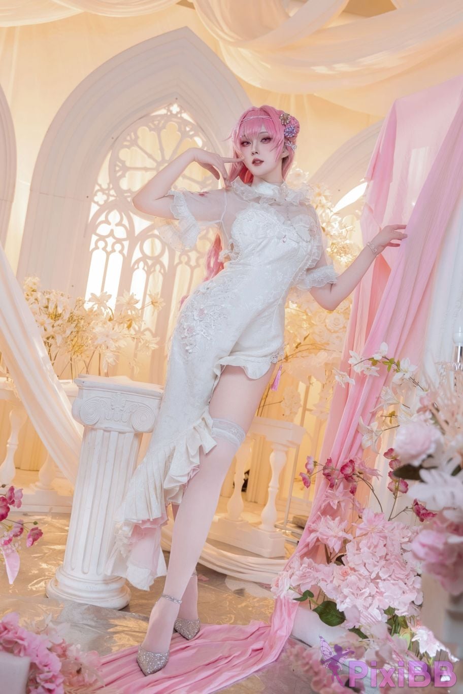 Cosplayer Natsuko Xia Xiazi NIKKE Dorothy cheongsam PixiBB.COM 012