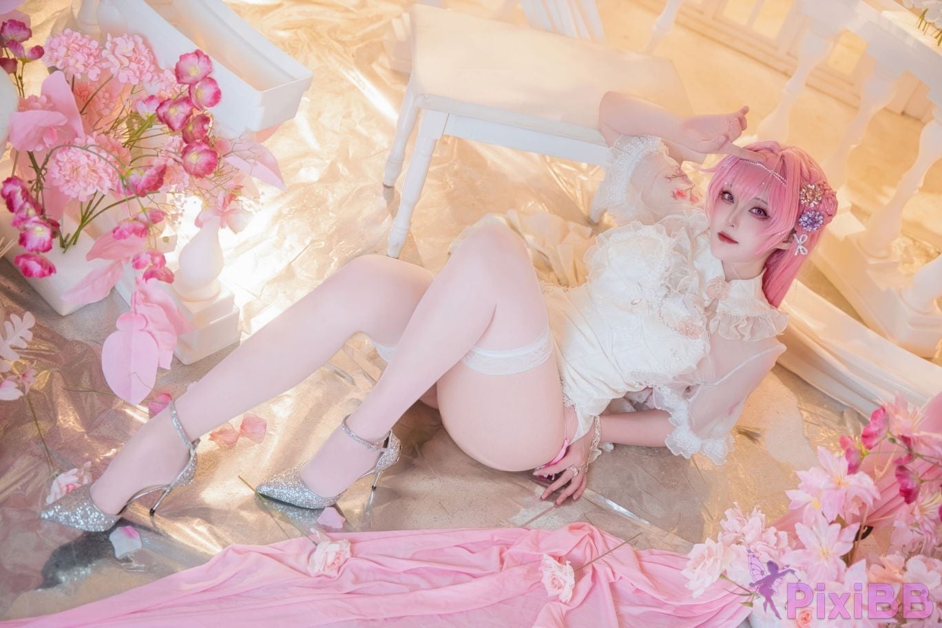 Cosplayer Natsuko Xia Xiazi NIKKE Dorothy cheongsam PixiBB.COM 048
