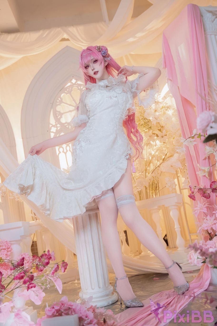 Cosplayer Natsuko Xia Xiazi NIKKE Dorothy cheongsam PixiBB.COM 056