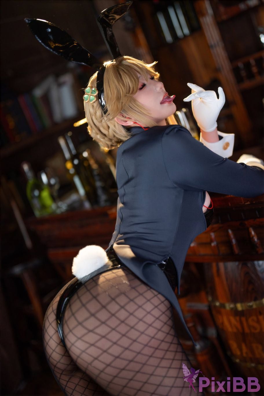 Cosplayer Xinglan is Lanlan and her name Lanmei. Nikke charity Agent Bunny PixiBB.COM 023