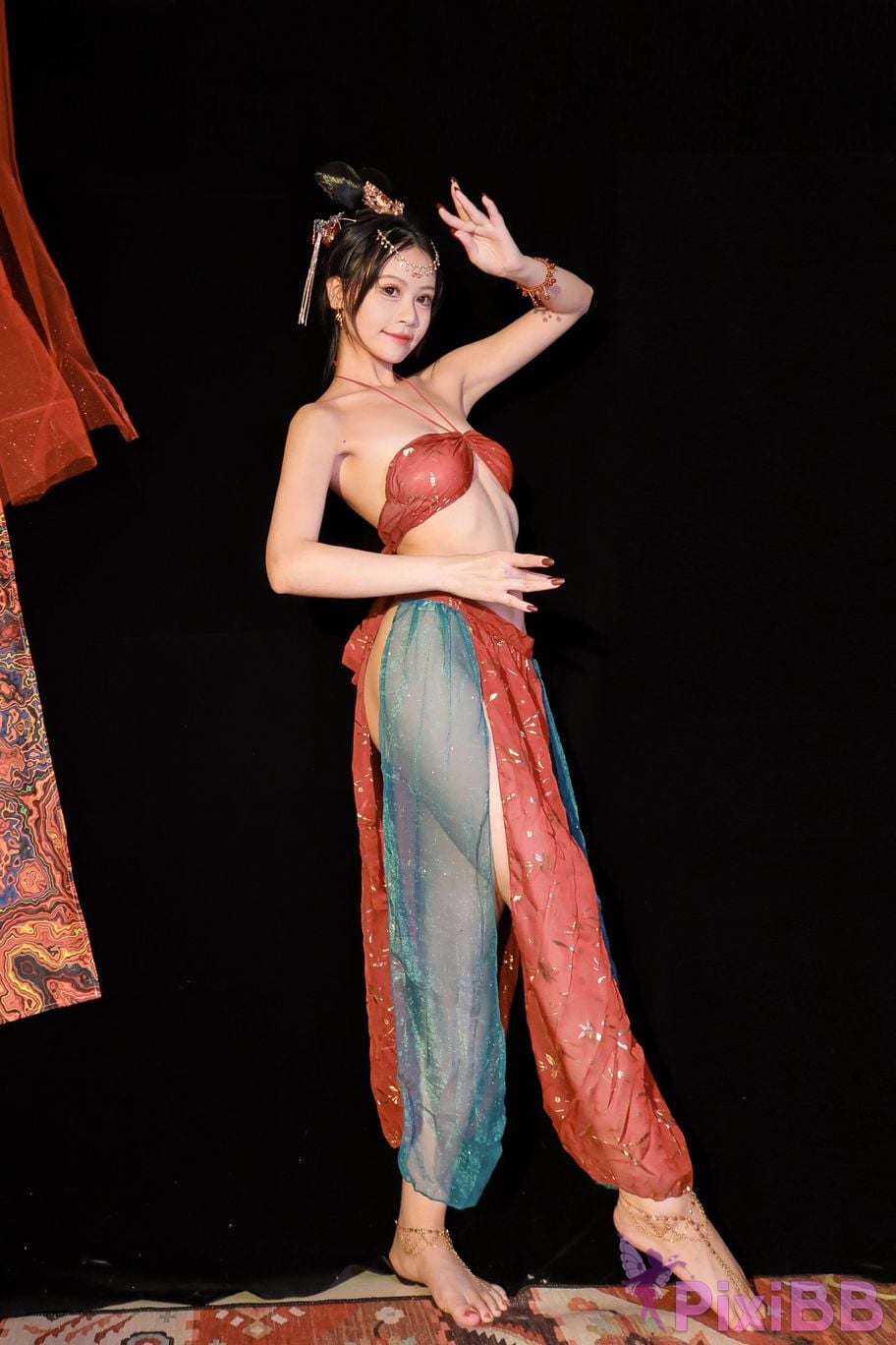 Cosplayer Xing Dai Lu Dunhuang Dancer PixiBB.COM 040