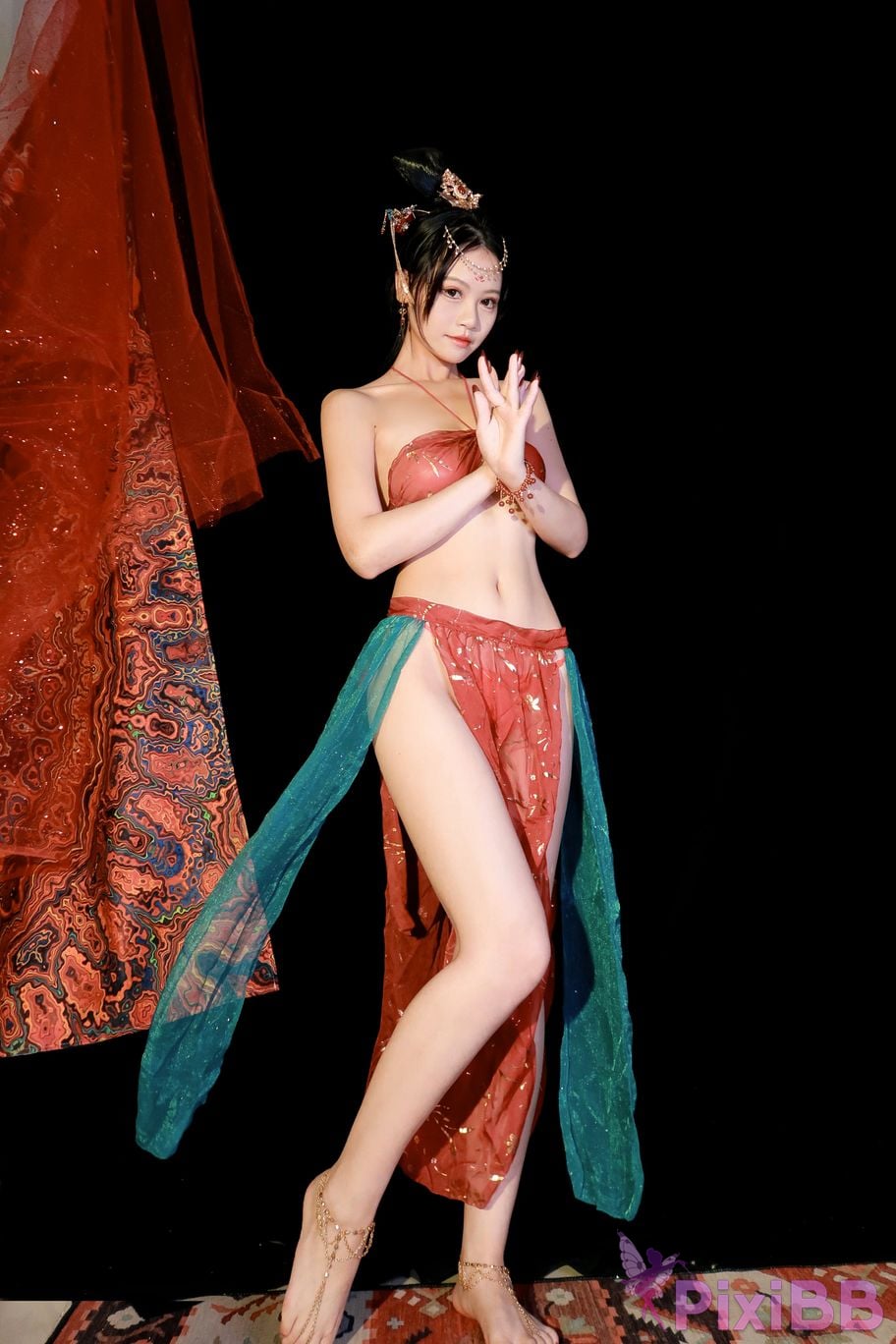 Cosplayer Xing Dai Lu Dunhuang Dancer PixiBB.COM 041